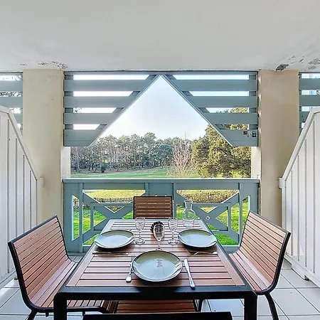 Apartamento Sur Le Golf Avec Accès Piscine, 4 Couchages à - Fr-1-857-39 *